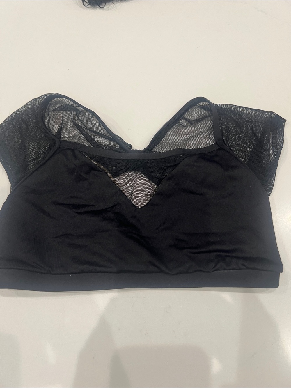 Mesh-Trim Wireless dance sports bra - Black